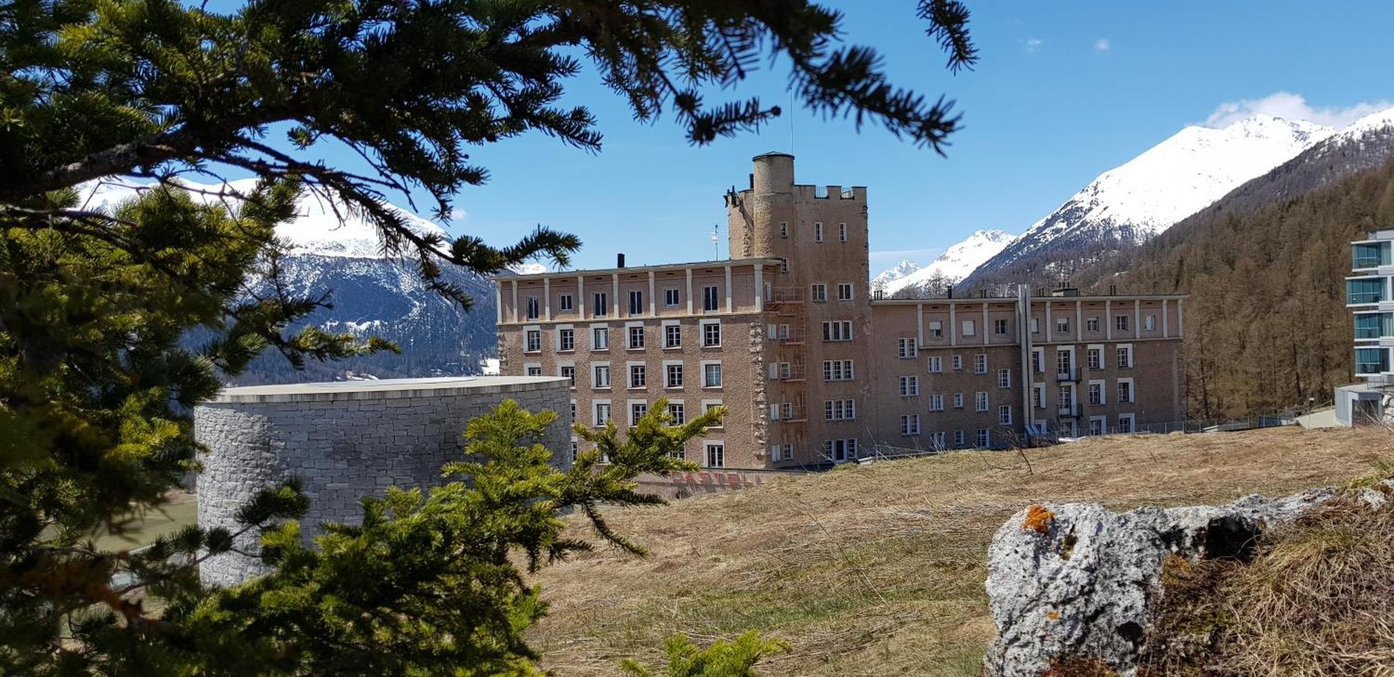Hotel Castell Zuoz Zewnętrze zdjęcie