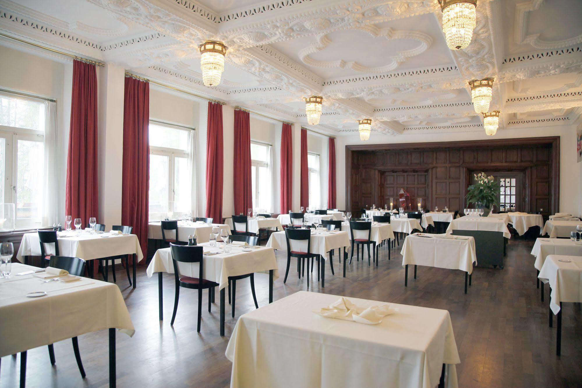 Hotel Castell Zuoz Zewnętrze zdjęcie
