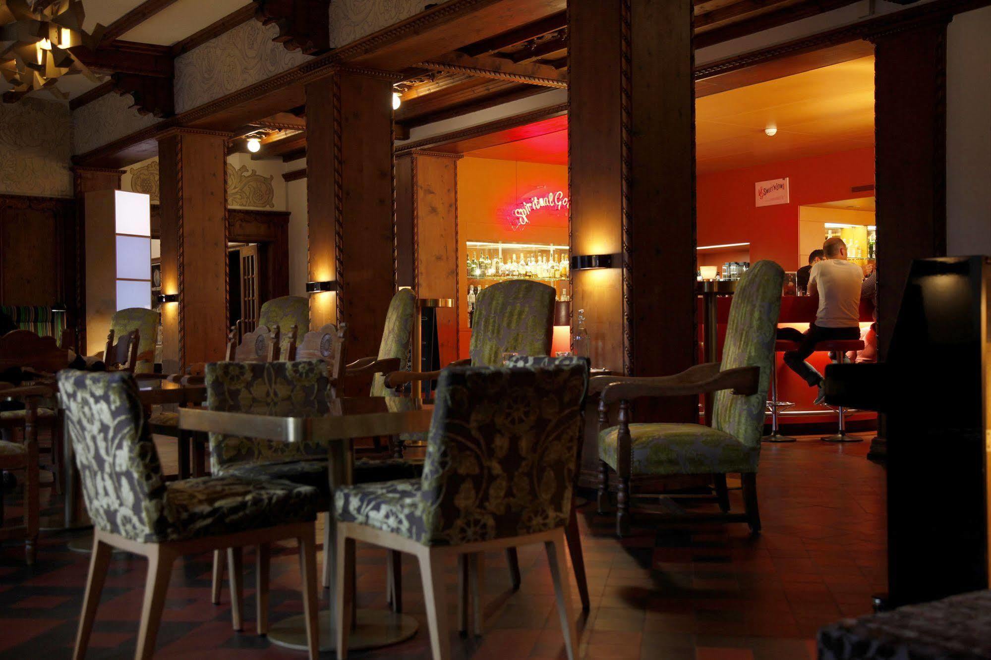Hotel Castell Zuoz Zewnętrze zdjęcie