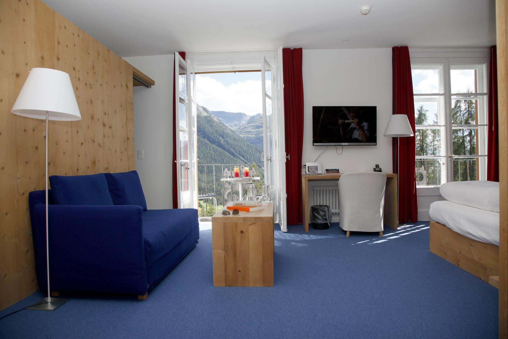 Hotel Castell Zuoz Zewnętrze zdjęcie